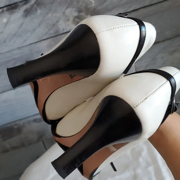 KENNETH COLE NEW YORK IVORY HEELS LEATHER SIZE 6 VINTAGE CLASSIC BLACK WHITE - Picture 8 of 14